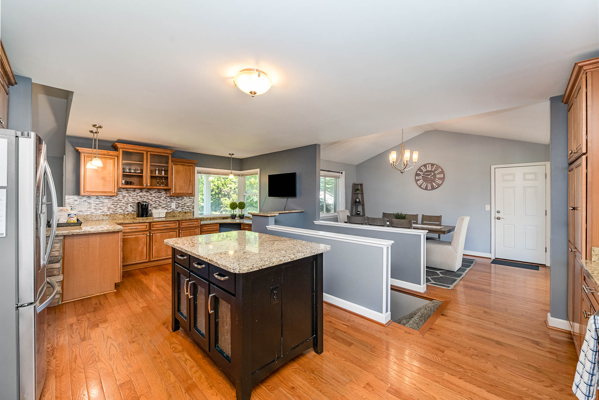 Built-in desk and coffee station